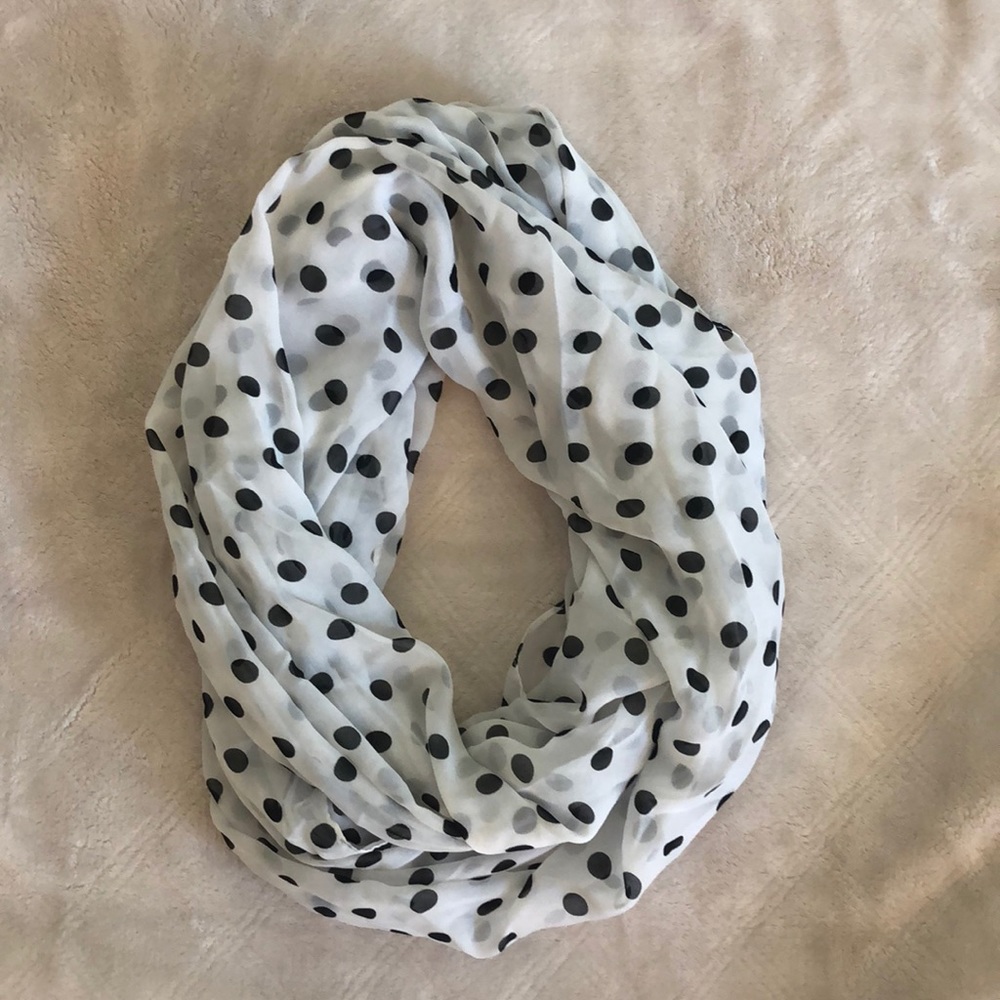 Polka dot infinity scarf